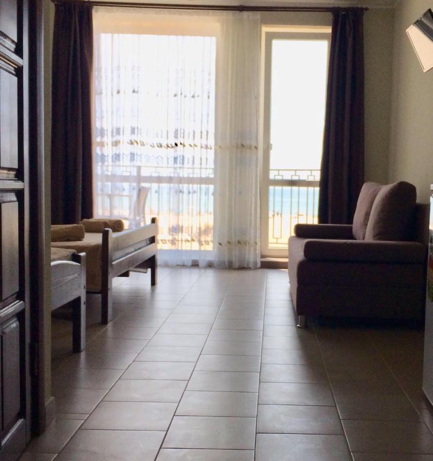 זאטוקה Hotel Golden Beach מראה חיצוני תמונה