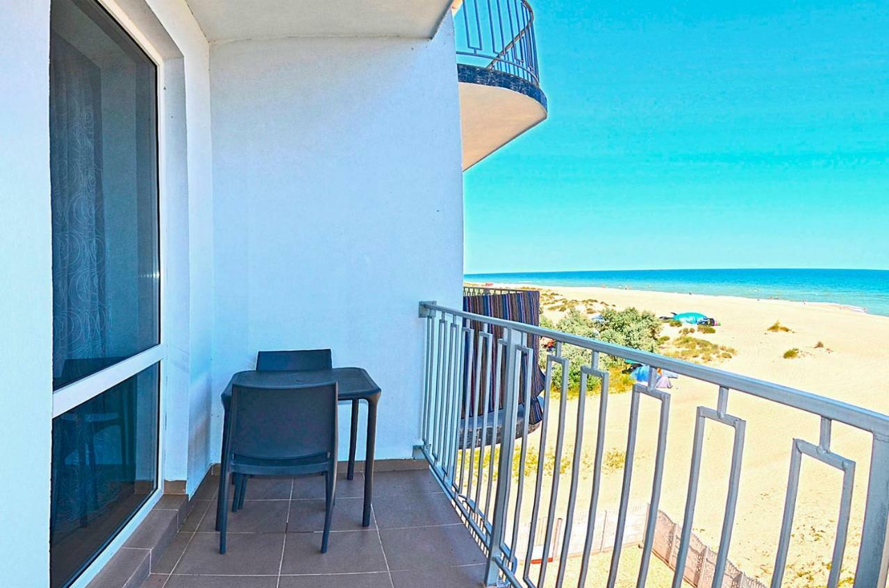 זאטוקה Hotel Golden Beach מראה חיצוני תמונה